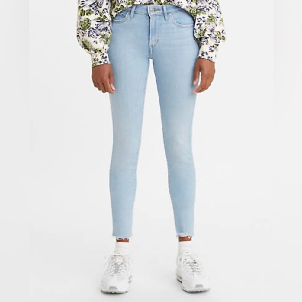 Levi’s 711 Skinny - light wash